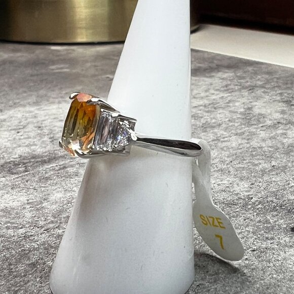 Ring Bomb Party Ring, NWOT, size 7 - Picture 3 of 7